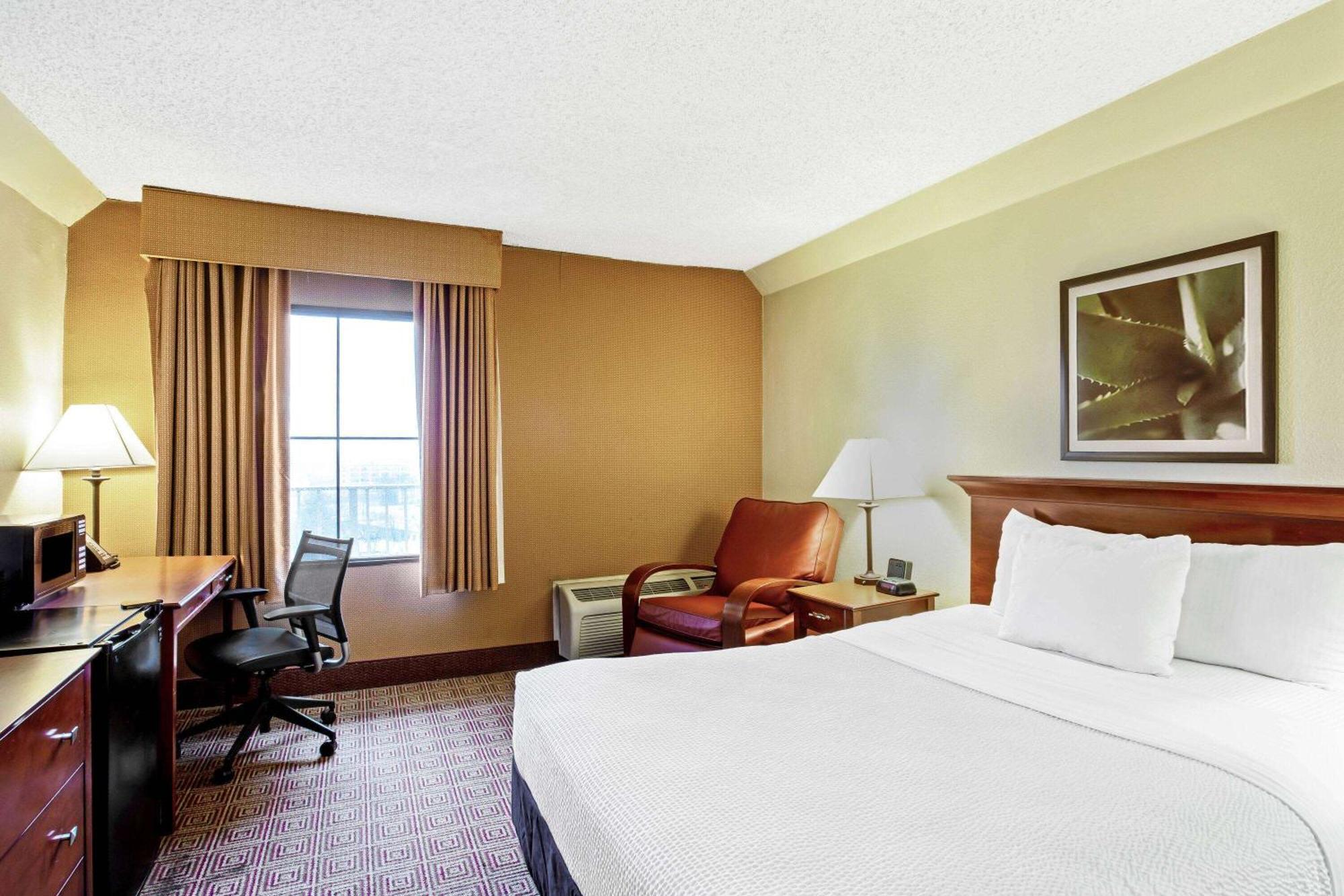 La Quinta By Wyndham Stamford / New York City Zewnętrze zdjęcie